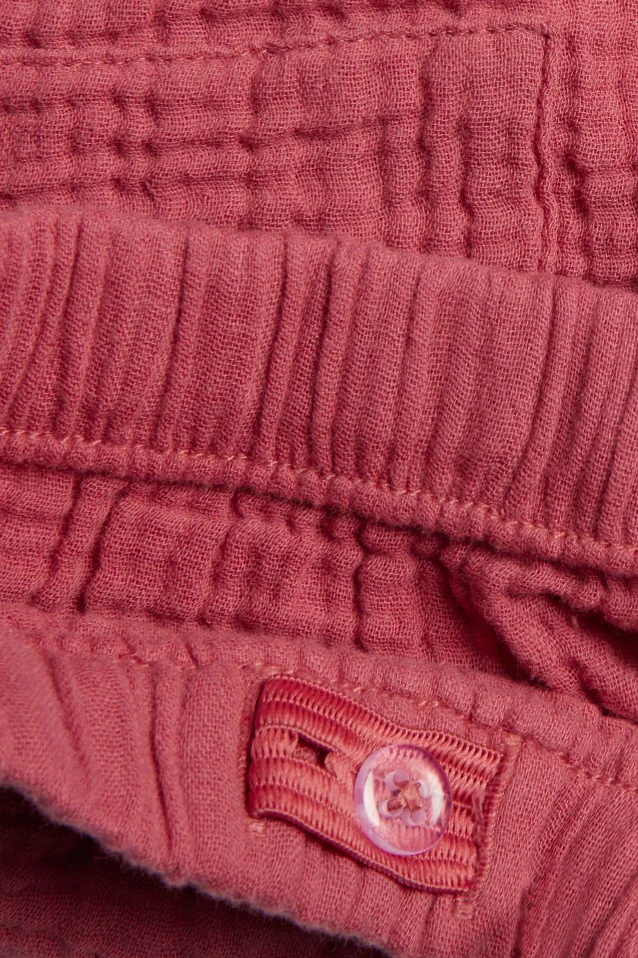 Kids red muslin shorts - Image 6