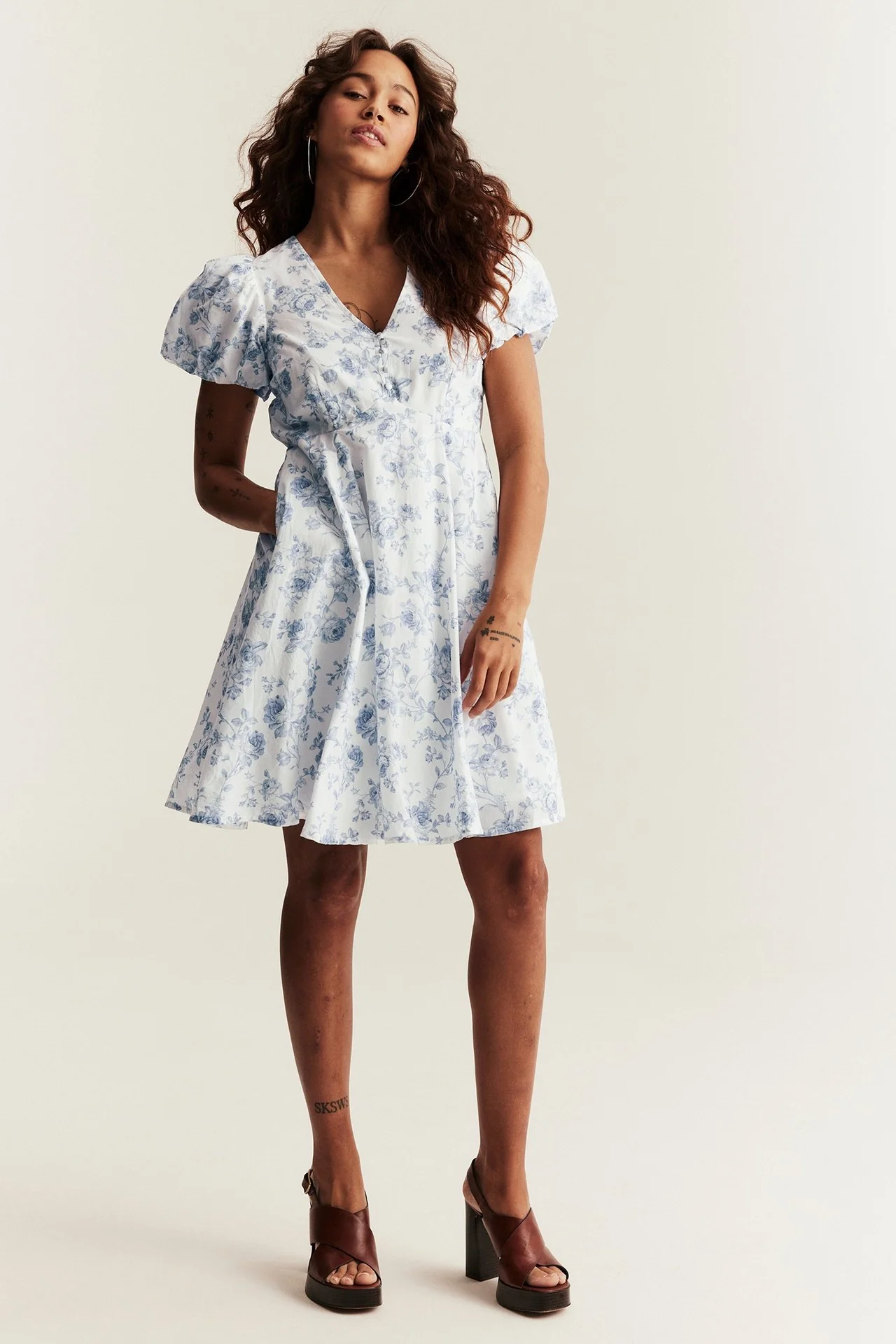 Women's floral dress - Image 4