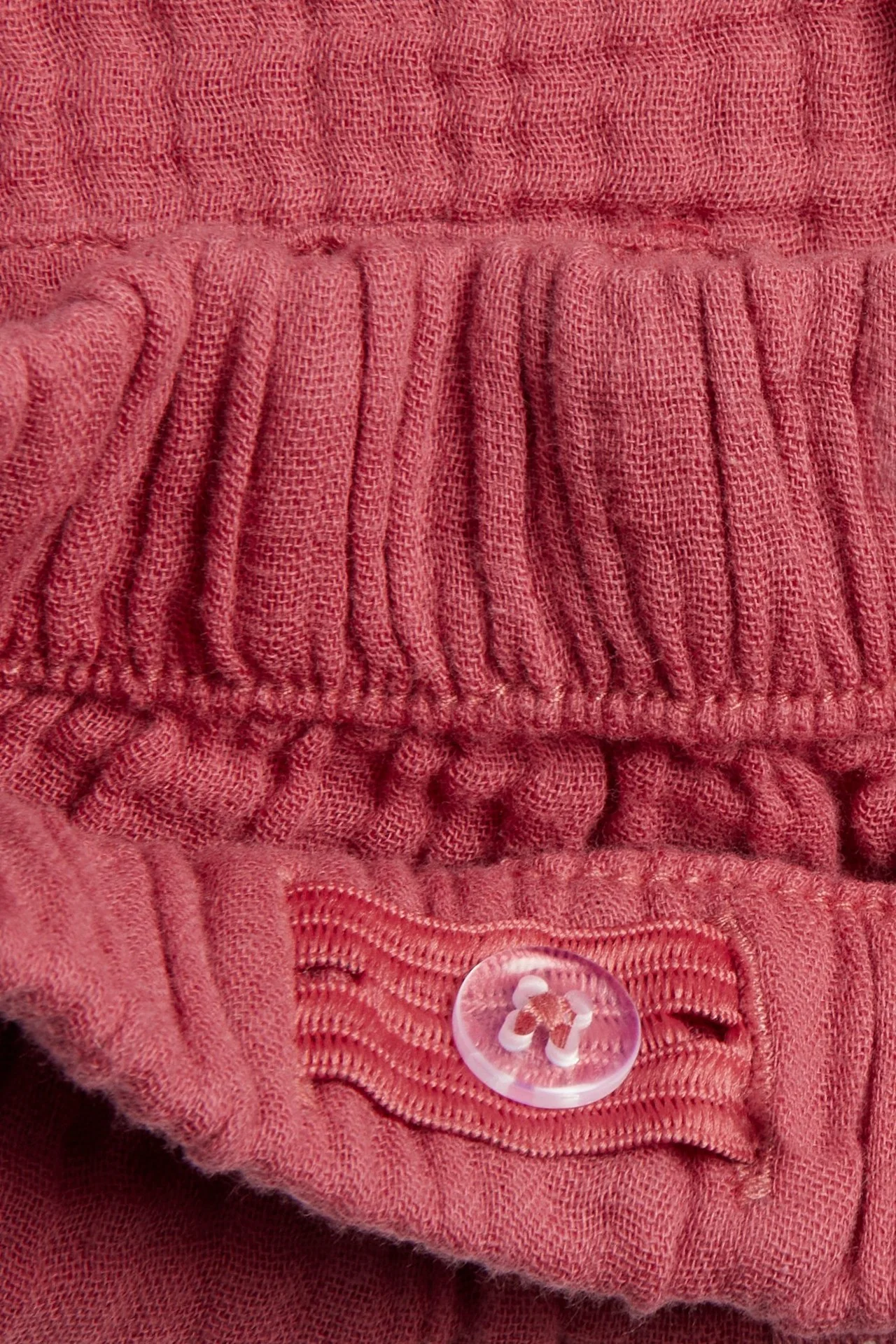 Baby red muslin shorts - Image 4