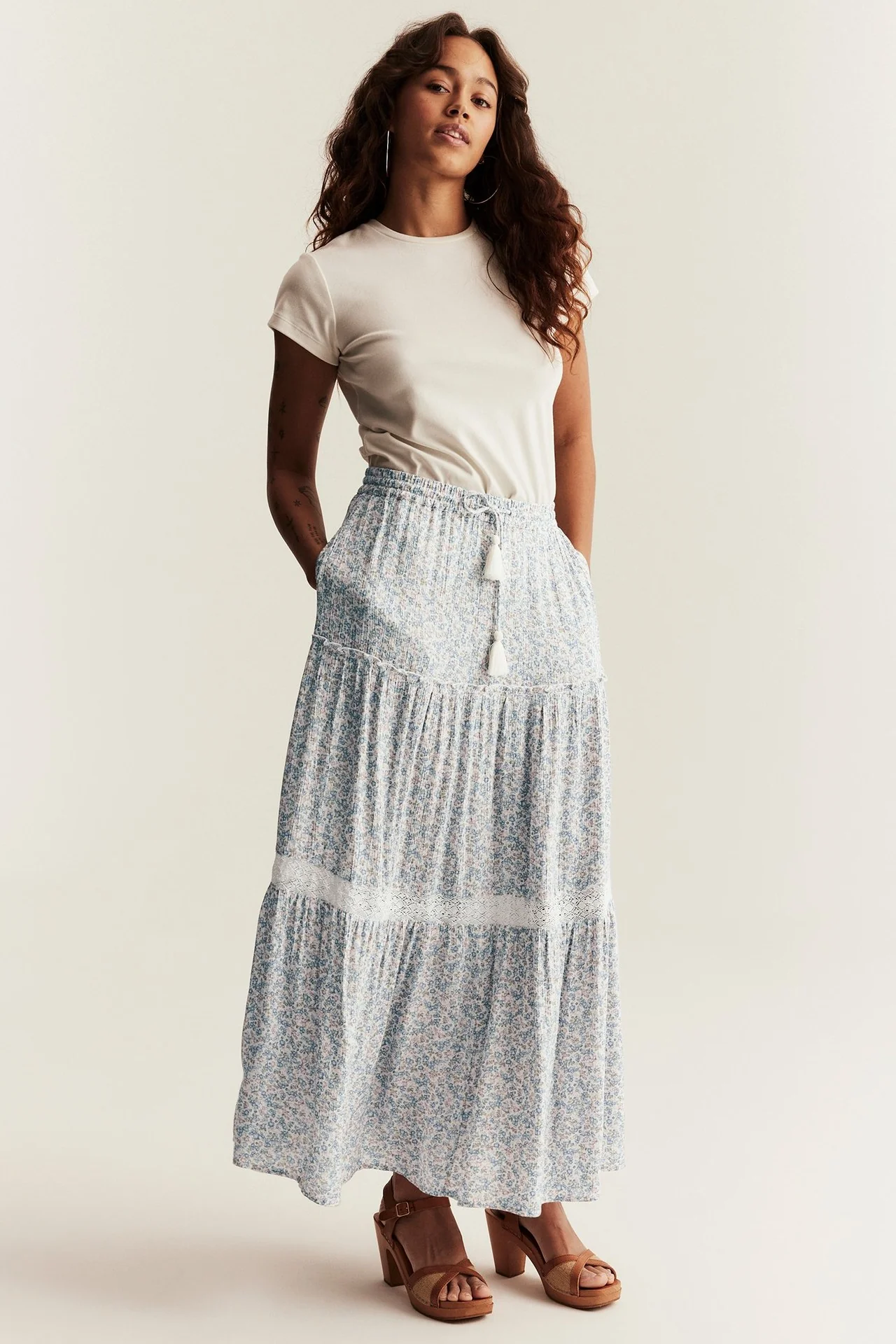 Women's long floral skirt - Image 3
