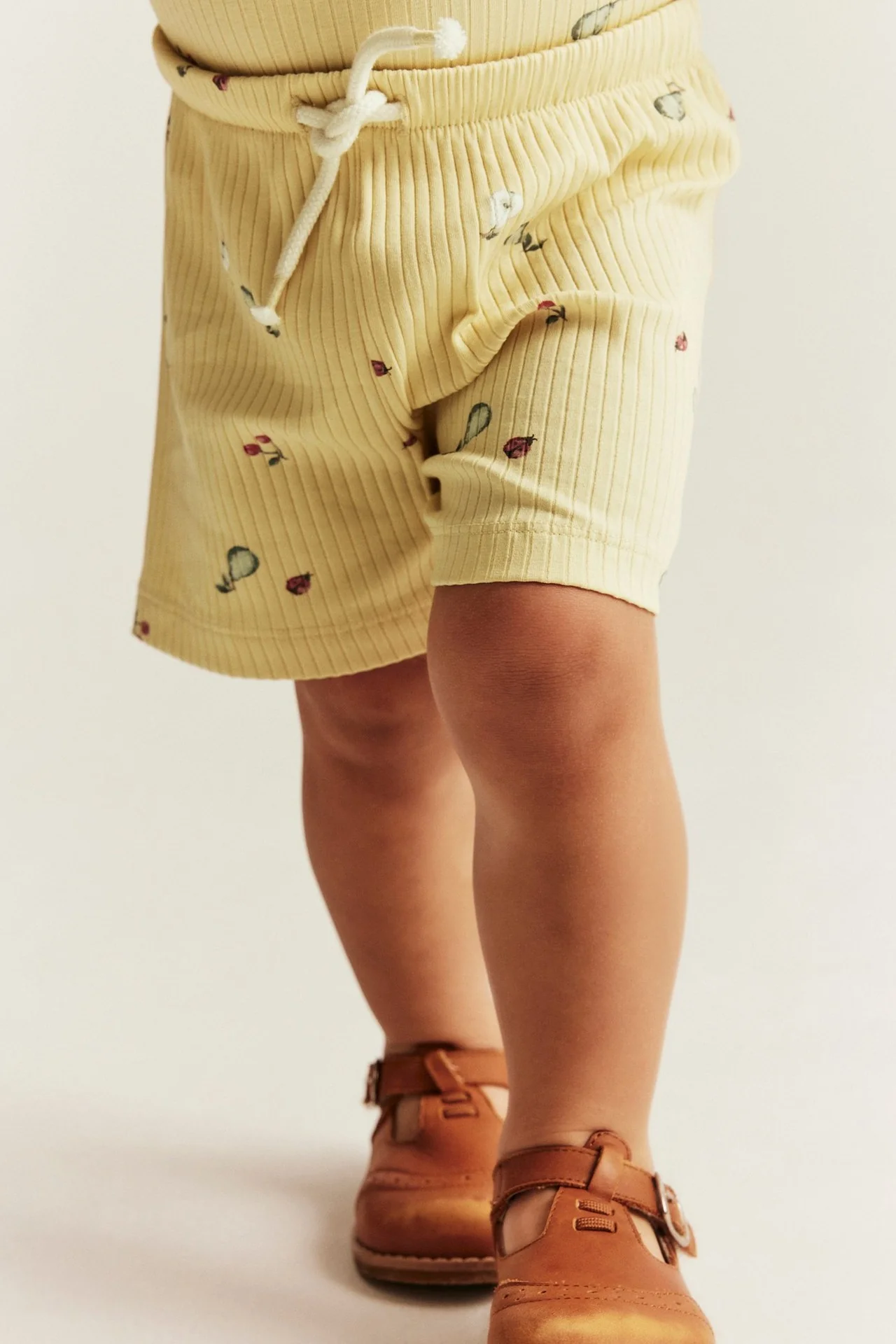 Baby yellow ribbed 2-piece set - Image 4