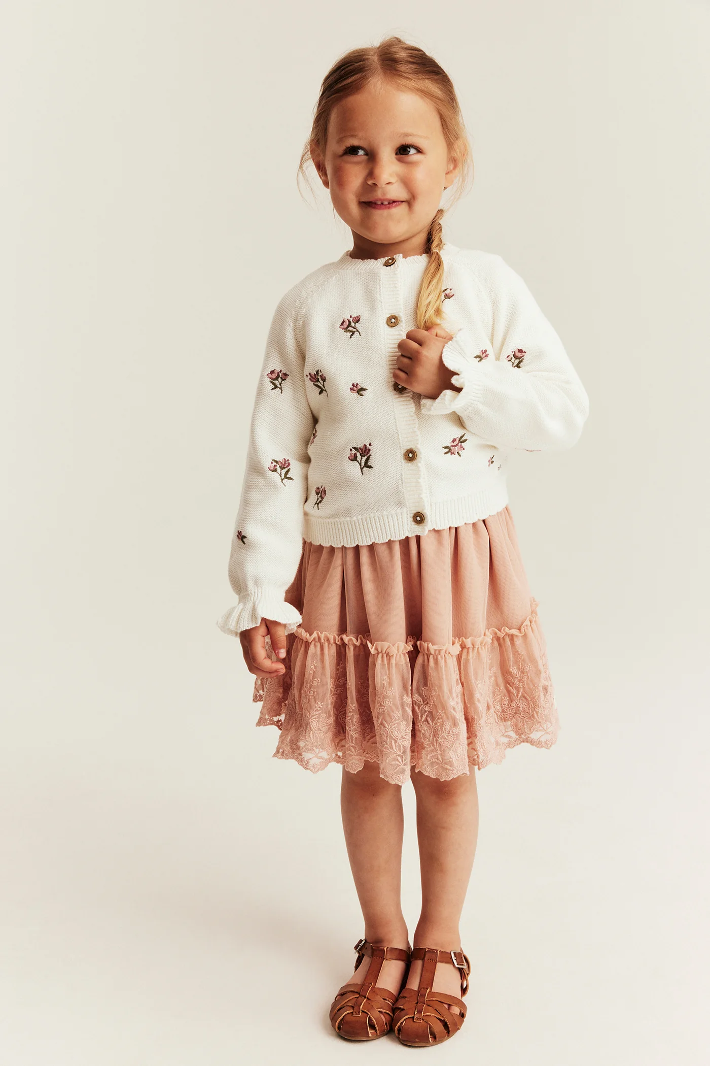 Kids white floral embroidery cardigan - Image 3