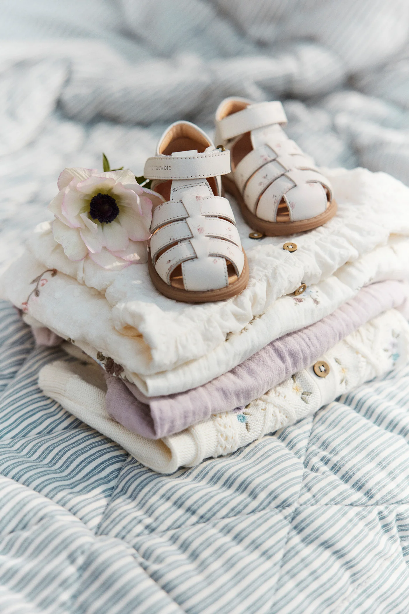 Kids white floral leather strap sandal Hällevik