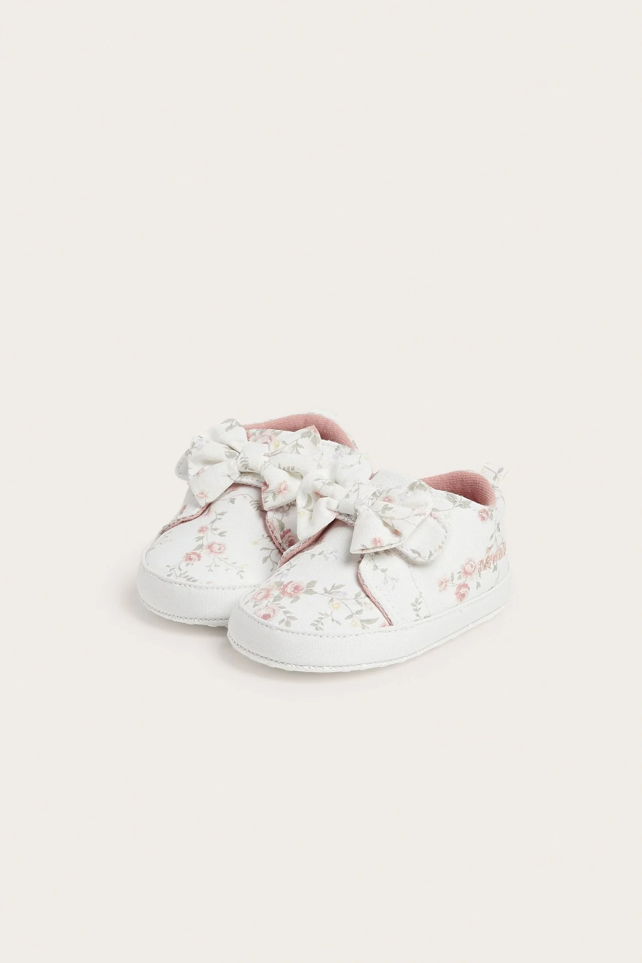 Baby white floral shoes with bow