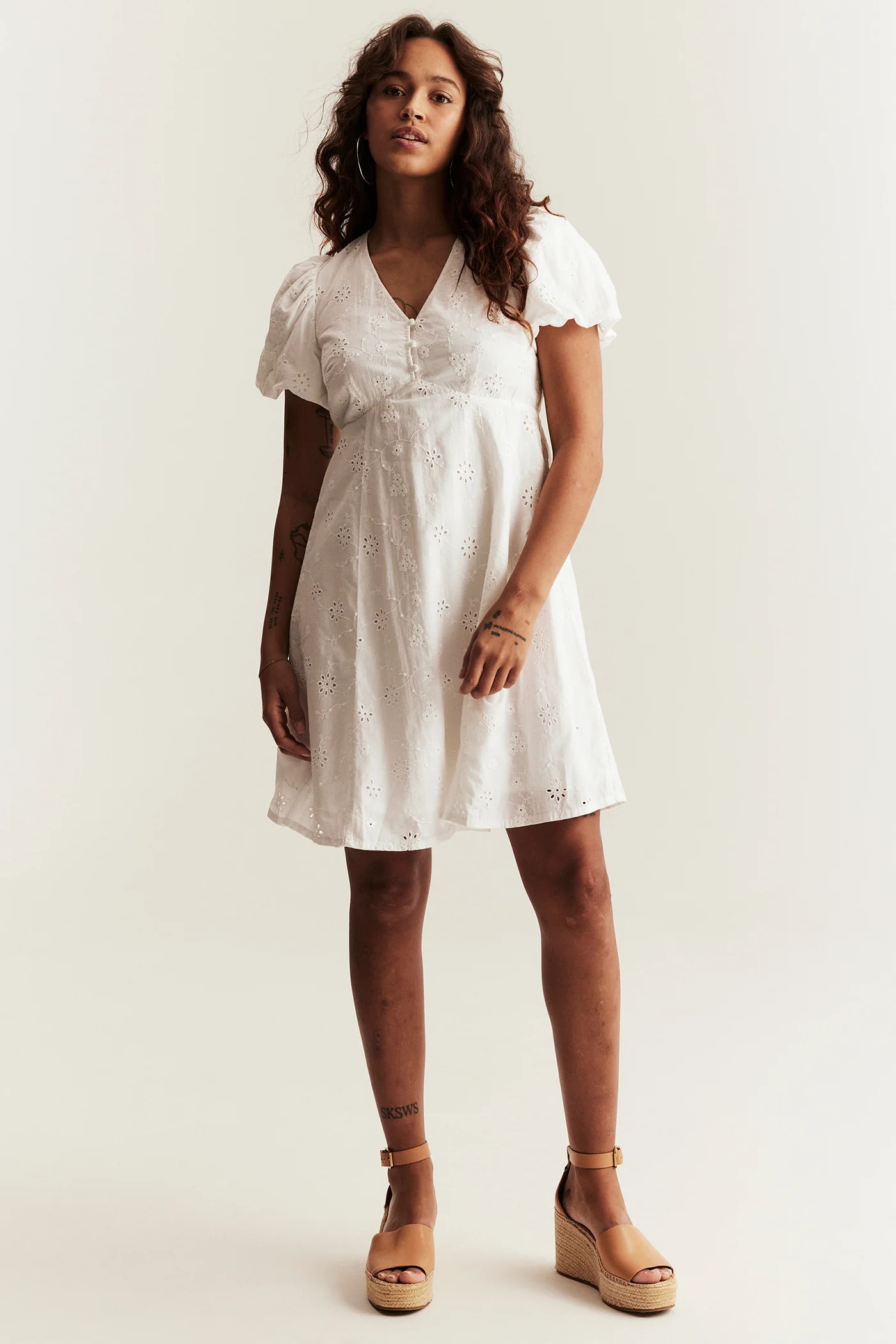 Women’s white dress with embroidery - Image 3
