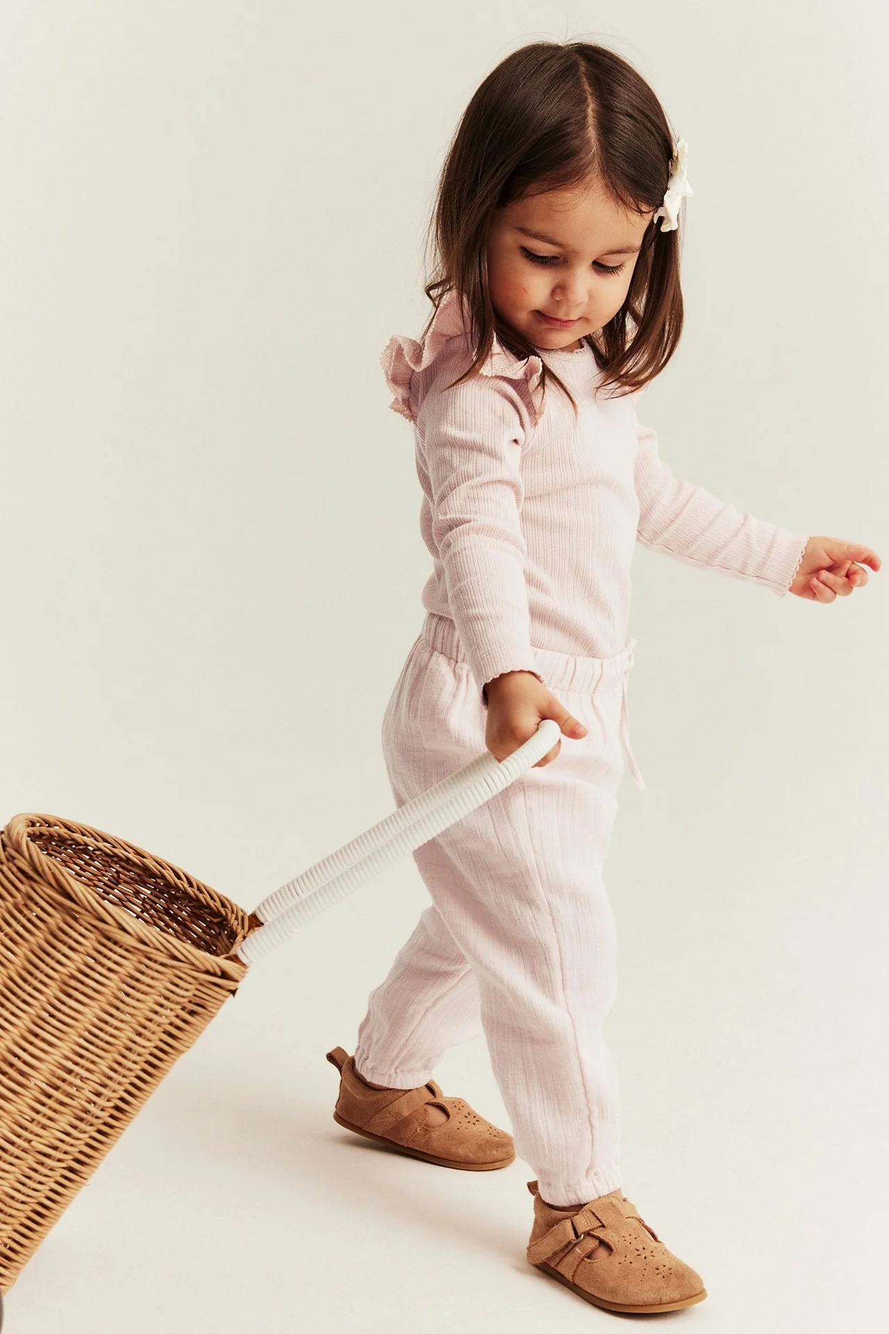 Baby pink woven trousers - Image 4