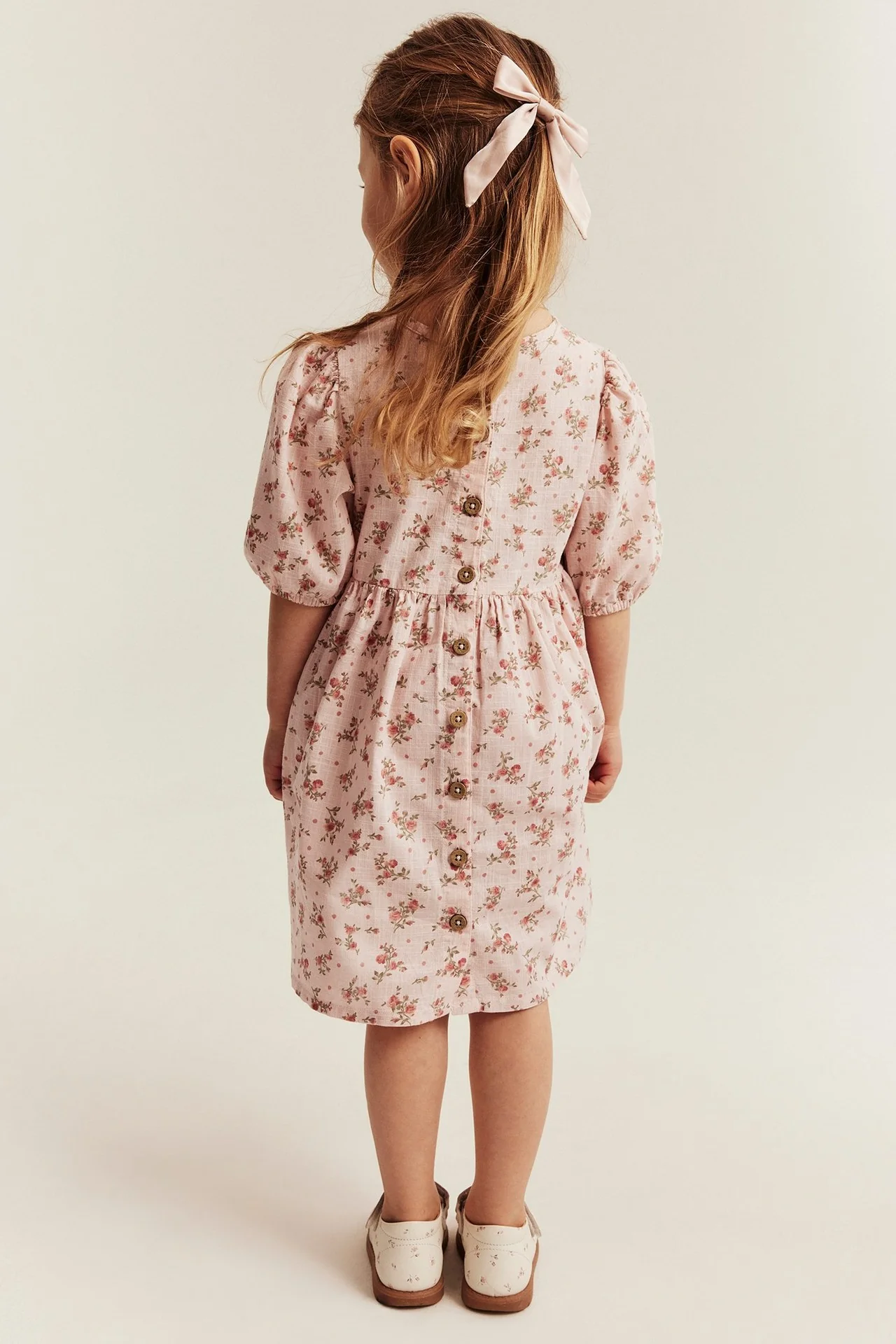 Kids pink dress with puff sleeves - Image 3